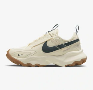 Кросівки Nike W TC 7900 DD9682-103